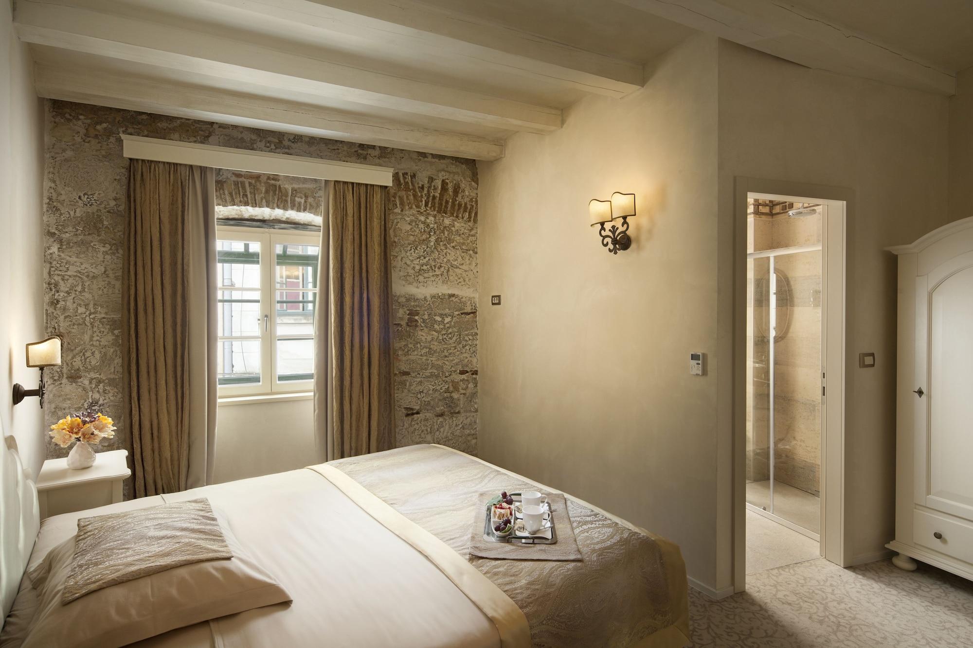 Heritage Life Palace Hotel 4*